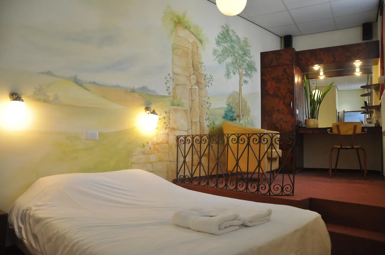 Hotel De Plataan Delft Centrum 3*,